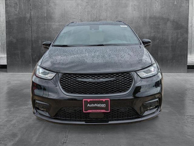 new 2025 Chrysler Pacifica car, priced at $52,845