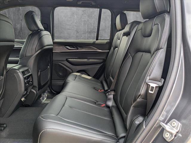 new 2025 Jeep Grand Cherokee car, priced at $40,546
