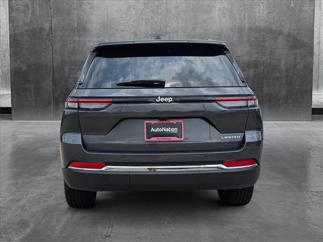 new 2025 Jeep Grand Cherokee car, priced at $40,546