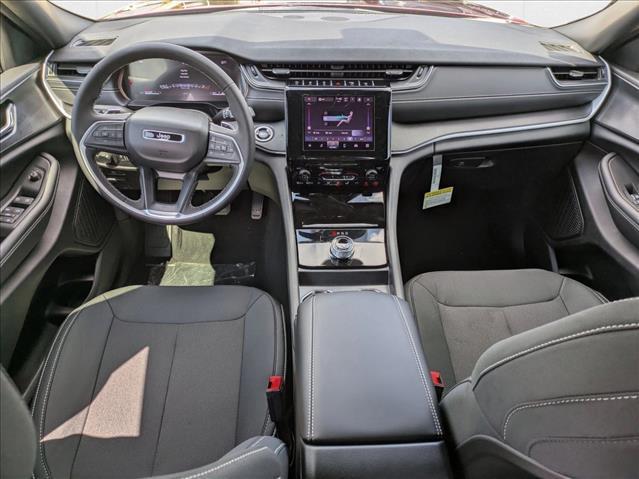 new 2025 Jeep Grand Cherokee car, priced at $36,741