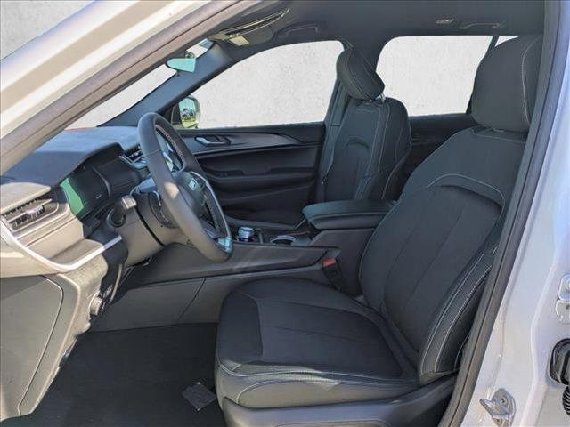 new 2025 Jeep Grand Cherokee car, priced at $34,741