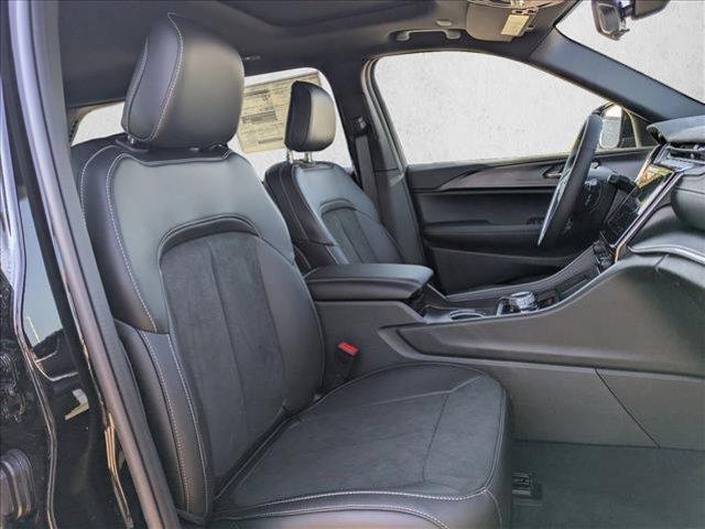 new 2025 Jeep Grand Cherokee car, priced at $36,835