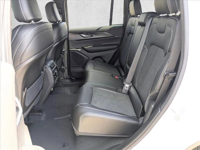 new 2025 Jeep Grand Cherokee car, priced at $37,317