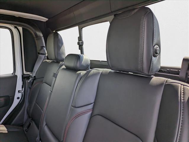 new 2025 Jeep Gladiator car, priced at $49,629