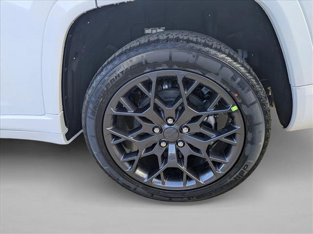 new 2025 Jeep Grand Cherokee L car, priced at $57,491