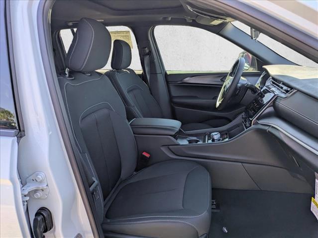 new 2025 Jeep Grand Cherokee car, priced at $35,429