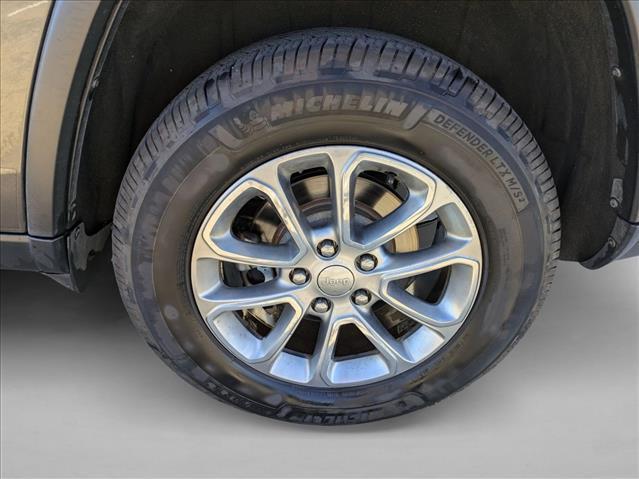 used 2015 Jeep Grand Cherokee car, priced at $10,998