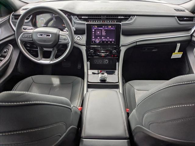 new 2025 Jeep Grand Cherokee car, priced at $33,741