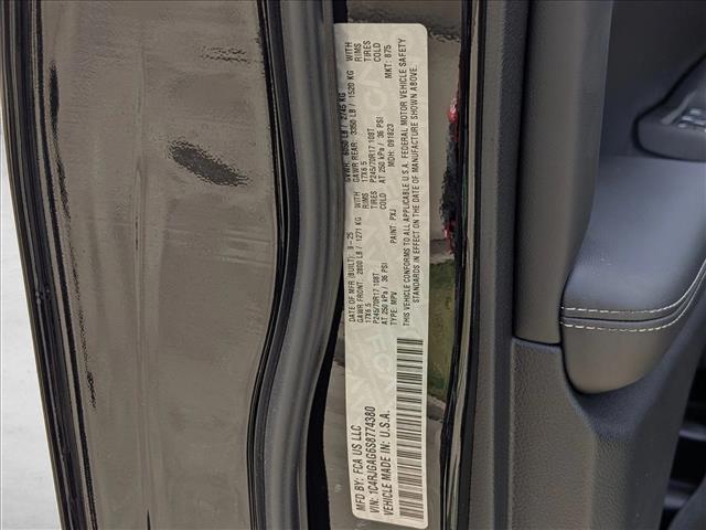 new 2025 Jeep Grand Cherokee car, priced at $33,741