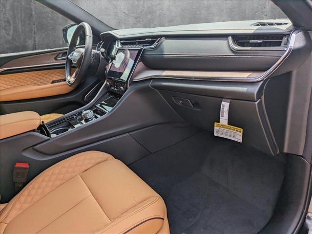 new 2025 Jeep Grand Cherokee car, priced at $56,991