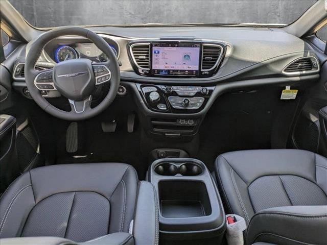 new 2025 Chrysler Pacifica car, priced at $39,991
