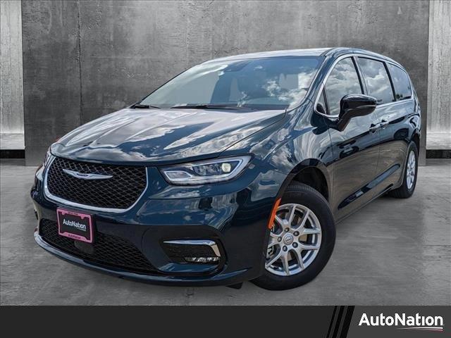 new 2025 Chrysler Pacifica car, priced at $39,991