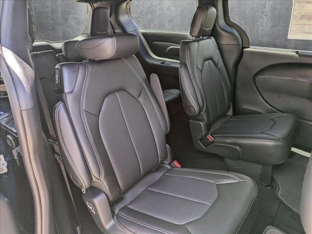 new 2025 Chrysler Pacifica car, priced at $39,991