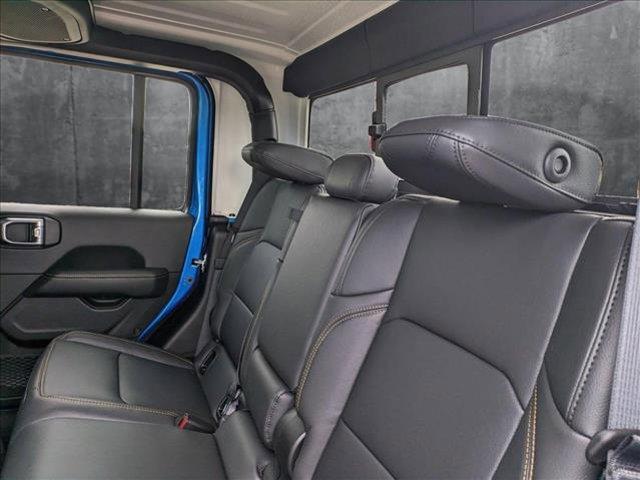 new 2025 Jeep Gladiator car, priced at $42,327
