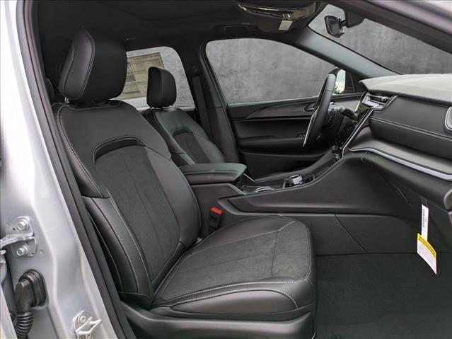 new 2025 Jeep Grand Cherokee L car, priced at $38,991