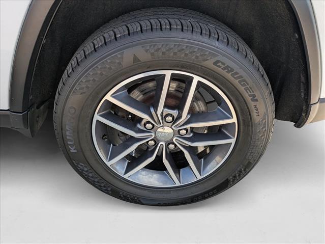 used 2018 Jeep Grand Cherokee car, priced at $18,298