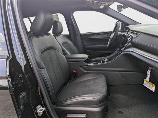 new 2025 Jeep Grand Cherokee L car, priced at $37,726