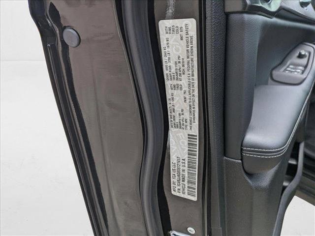 new 2025 Jeep Grand Cherokee L car, priced at $37,726