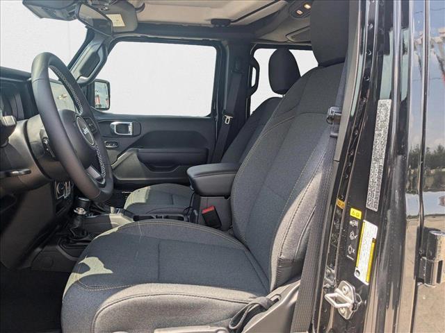 new 2025 Jeep Wrangler car, priced at $46,300