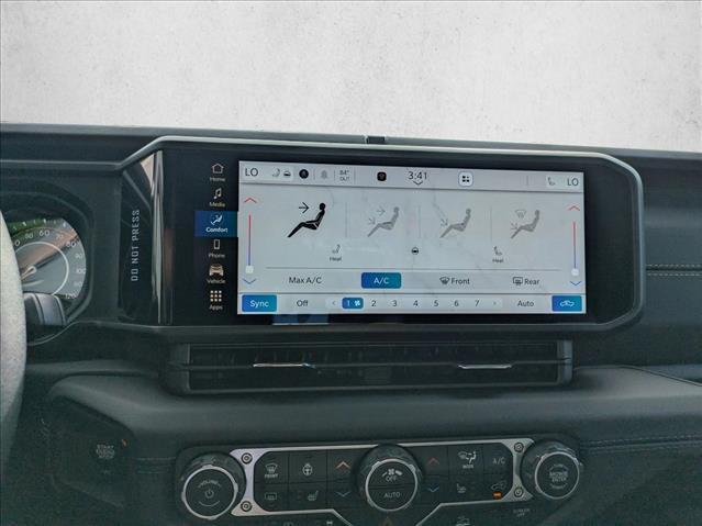 new 2025 Jeep Gladiator car, priced at $40,354