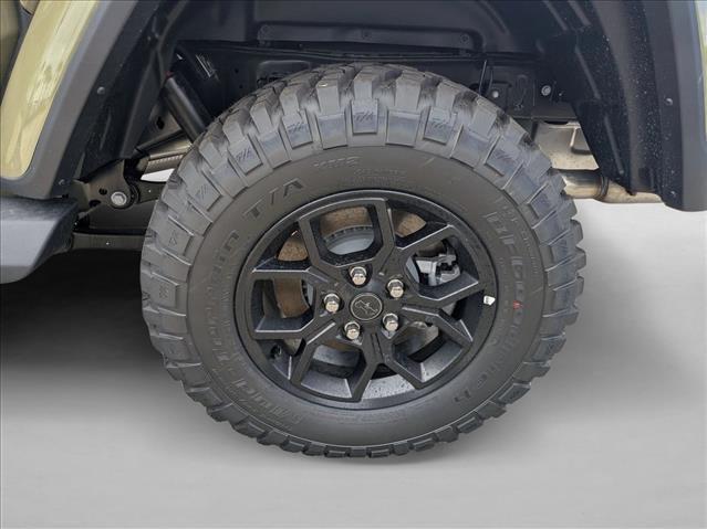 new 2025 Jeep Gladiator car, priced at $40,354