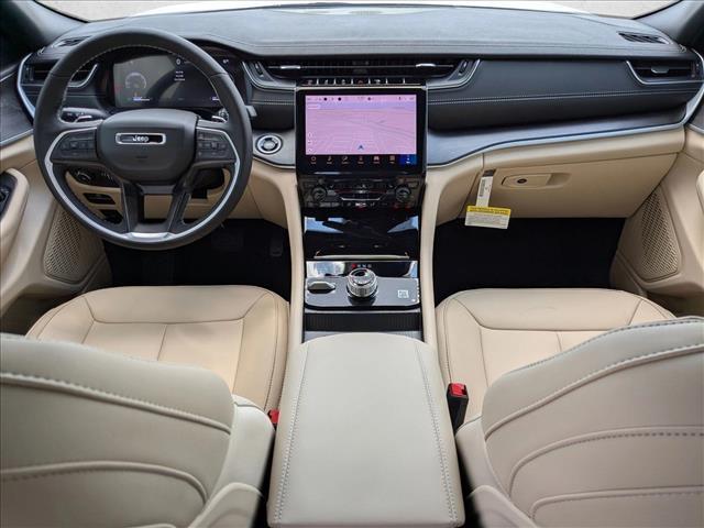 new 2025 Jeep Grand Cherokee car, priced at $39,353