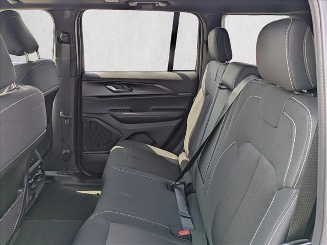 new 2025 Jeep Grand Cherokee car, priced at $35,947