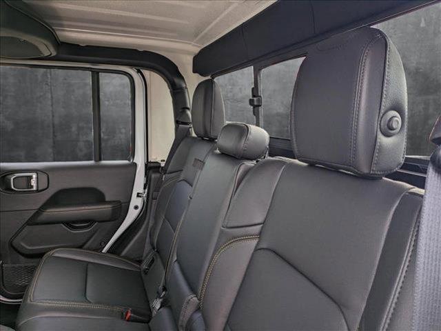 new 2025 Jeep Gladiator car, priced at $43,241