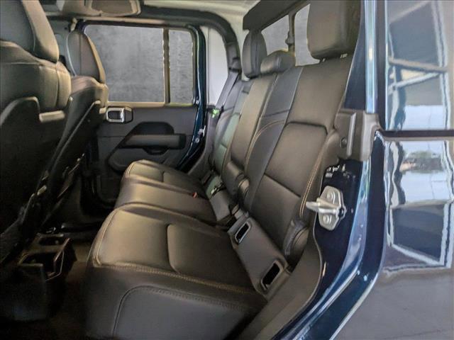 new 2025 Jeep Gladiator car, priced at $45,937
