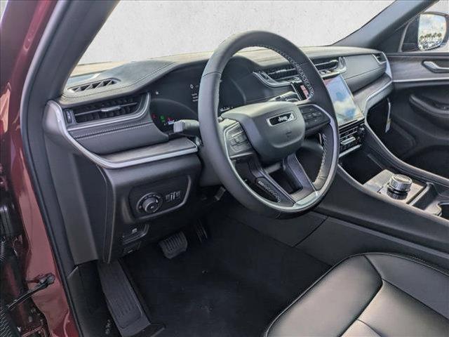 new 2025 Jeep Grand Cherokee car, priced at $38,546