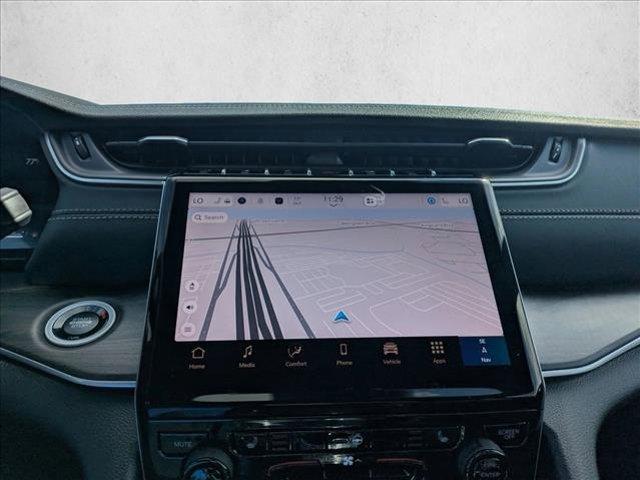 new 2025 Jeep Grand Cherokee car, priced at $38,546