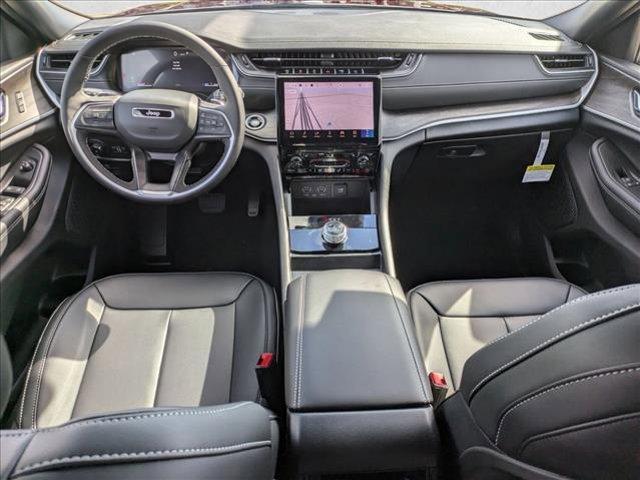 new 2025 Jeep Grand Cherokee car, priced at $38,546