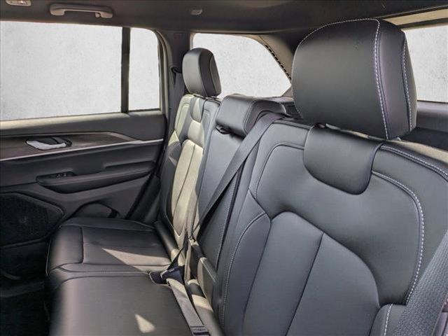 new 2025 Jeep Grand Cherokee car, priced at $38,546