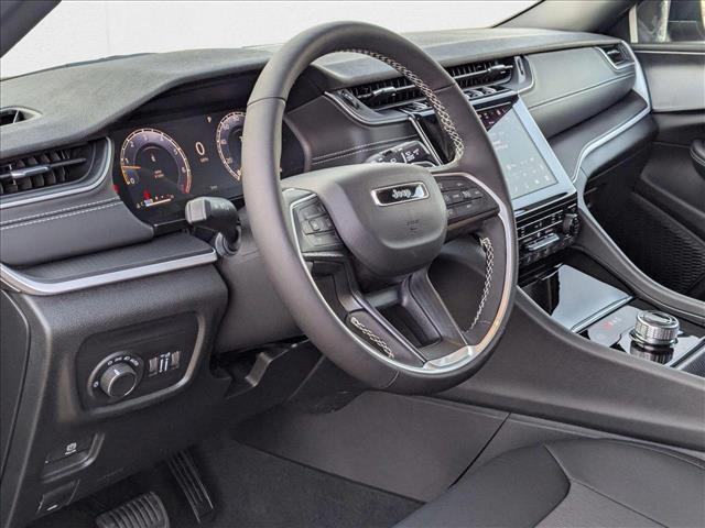 new 2025 Jeep Grand Cherokee car, priced at $33,826