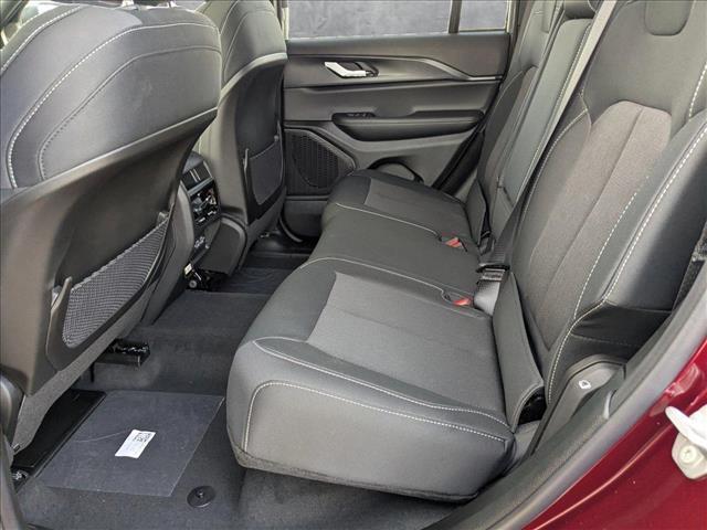 new 2025 Jeep Grand Cherokee car, priced at $35,991