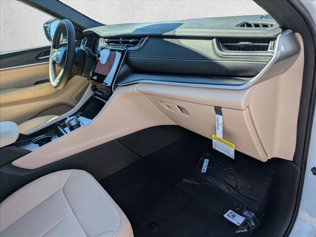 new 2025 Jeep Grand Cherokee L car, priced at $45,649