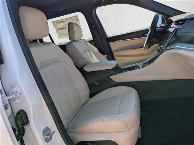 new 2025 Jeep Grand Cherokee L car, priced at $45,649