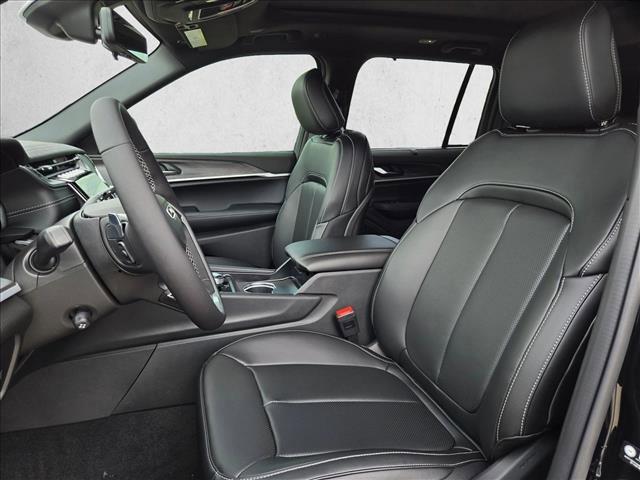 new 2025 Jeep Grand Cherokee car, priced at $45,741