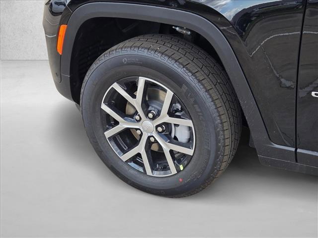 new 2025 Jeep Grand Cherokee car, priced at $45,741