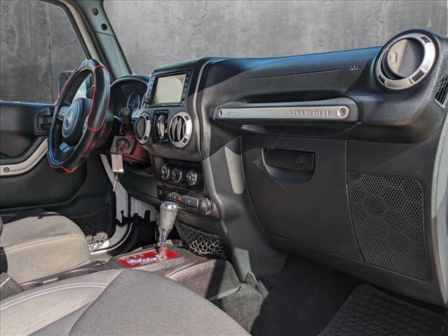 used 2015 Jeep Wrangler Unlimited car, priced at $22,789