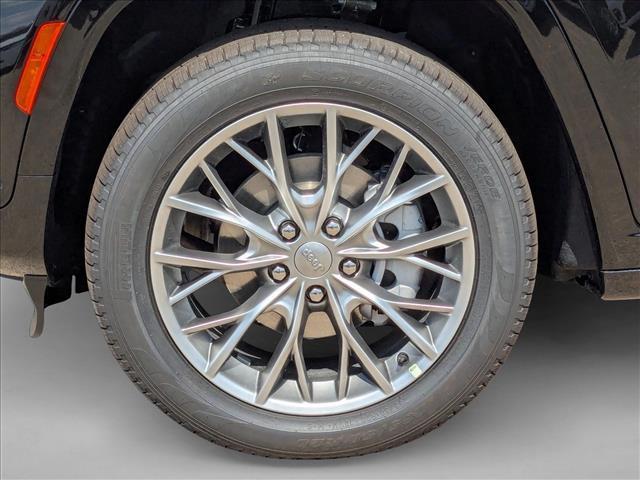 new 2025 Jeep Grand Cherokee car, priced at $54,741