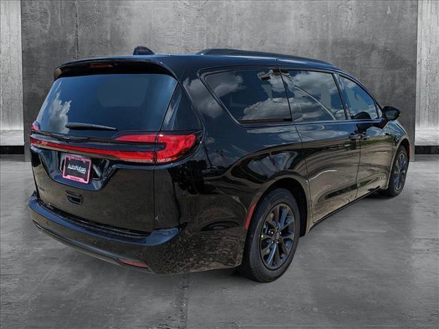 new 2025 Chrysler Pacifica car, priced at $39,991