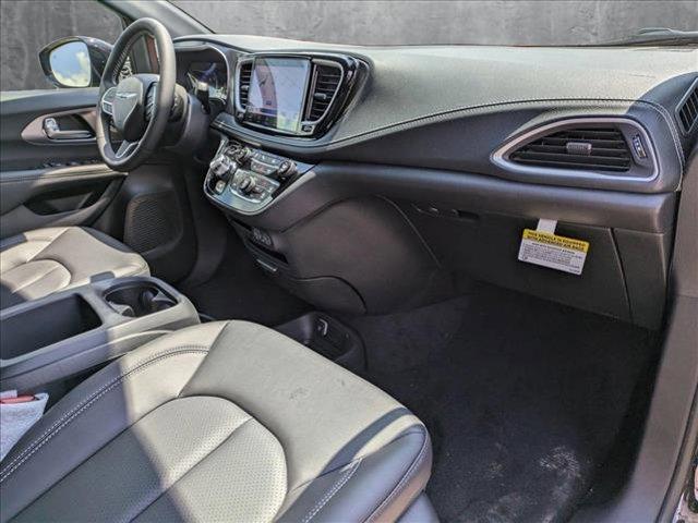 new 2025 Chrysler Pacifica car, priced at $39,991