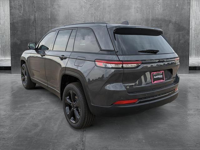 new 2025 Jeep Grand Cherokee car, priced at $48,078
