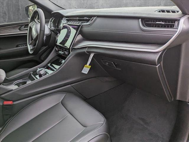 new 2025 Jeep Grand Cherokee car, priced at $44,991