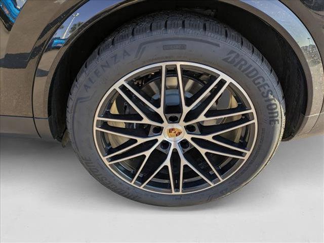 used 2024 Porsche Cayenne car, priced at $79,989