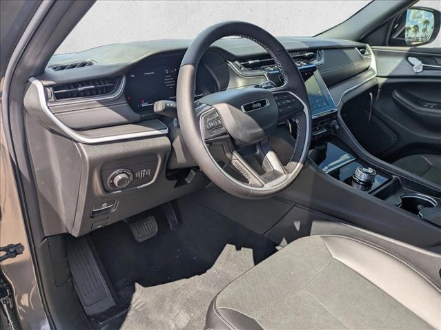 new 2025 Jeep Grand Cherokee car, priced at $38,835