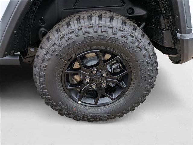 new 2025 Jeep Wrangler car, priced at $40,582