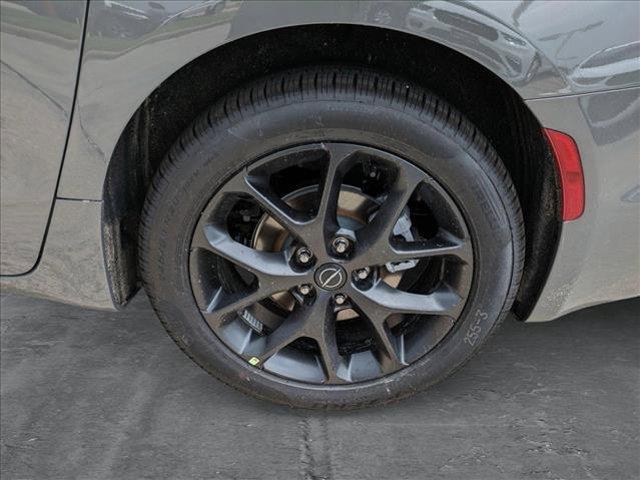 new 2025 Chrysler Pacifica car, priced at $53,340
