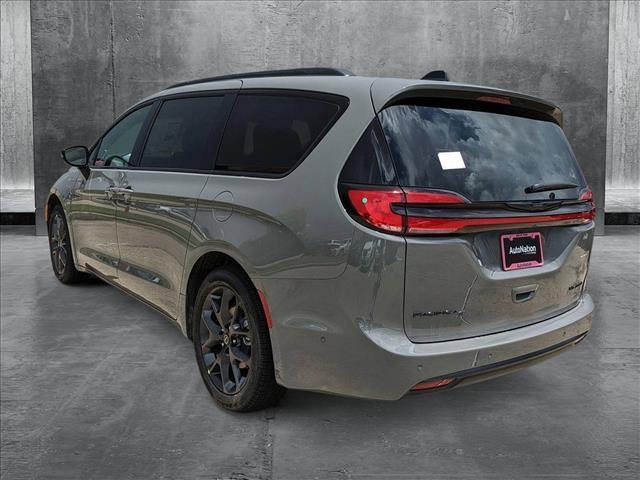 new 2025 Chrysler Pacifica car, priced at $53,340